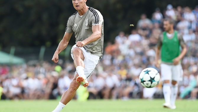 Cristiano Ronaldo Cristiano Ronaldo