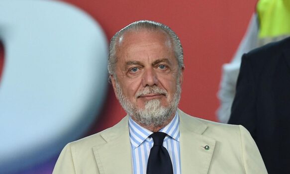 delaurentiis.napoli.sguardo.2019.1400x840