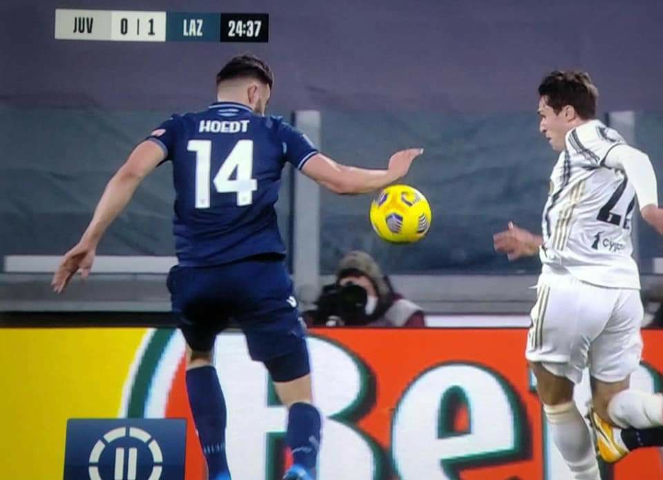 Ravezzani aspettiamo spiegazioni sul rigore non dato alla Juve JuveMagazine