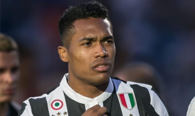 Alex-Sandro-2