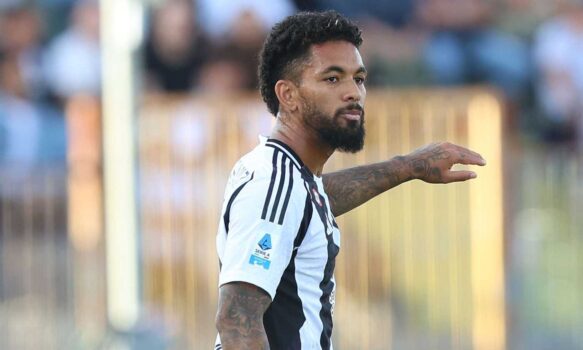 Douglas Luiz